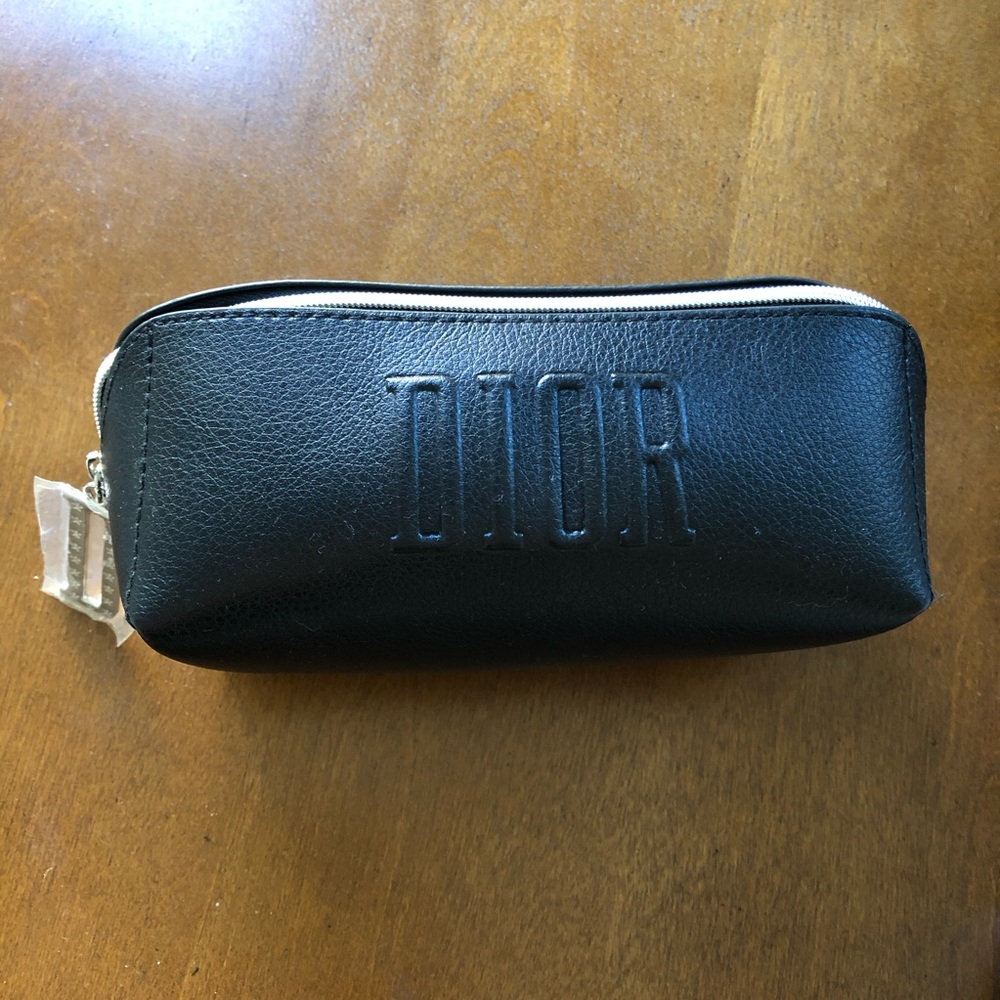 NWOT DIOR 🕶 case